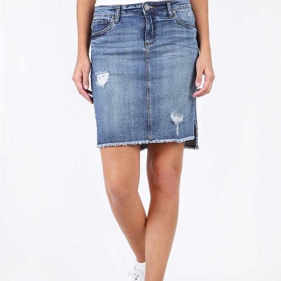 Kut from the Kloth Connie Hi-Low Skirt - size 0 - Picture 5 of 7